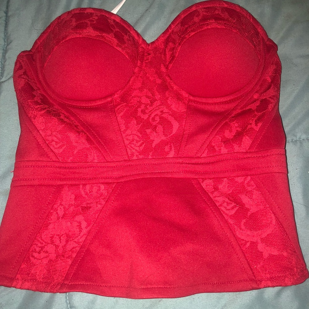 Strapless top